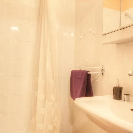 Equipe Pour 2 Pers, Serre-chevalier, Parking Et Casier A Inclus - Fr-1-330e-66 Apartment *